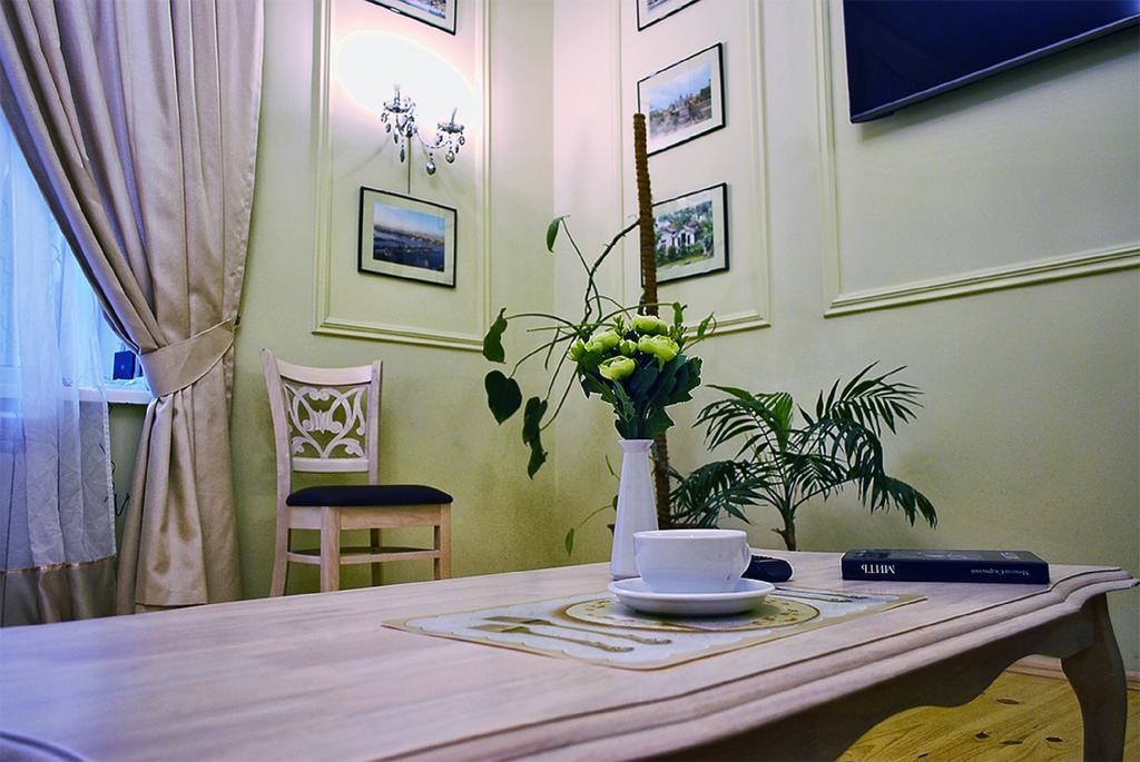Classic Apartment On Zhukovskoho Odesa Exterior foto